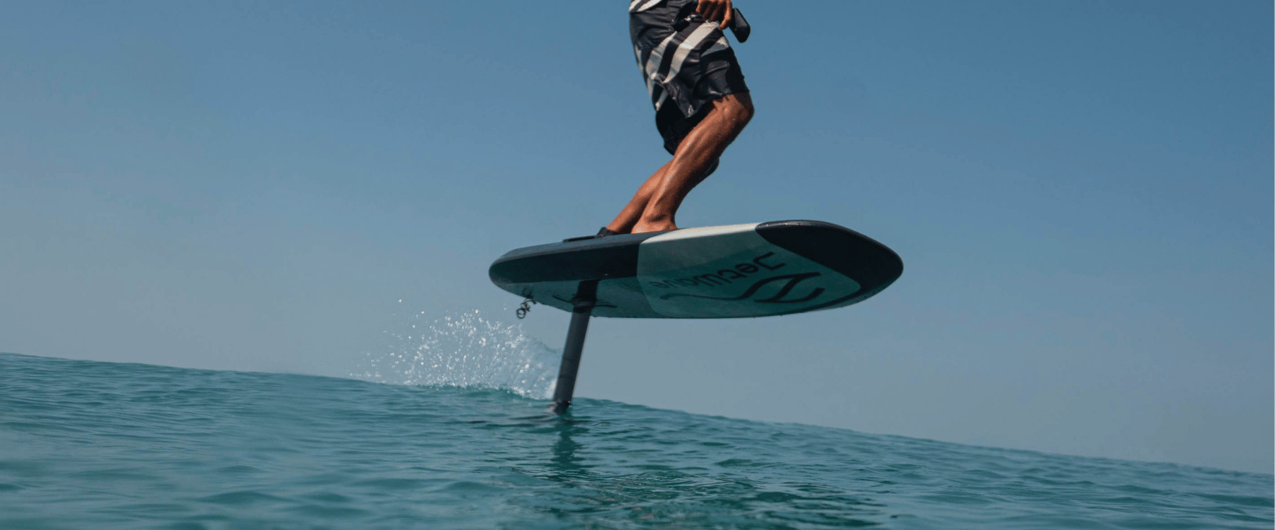 JetWave Carbon Series – The Ultimate Performance eFoil (Good or Bad? Here’s the Truth)